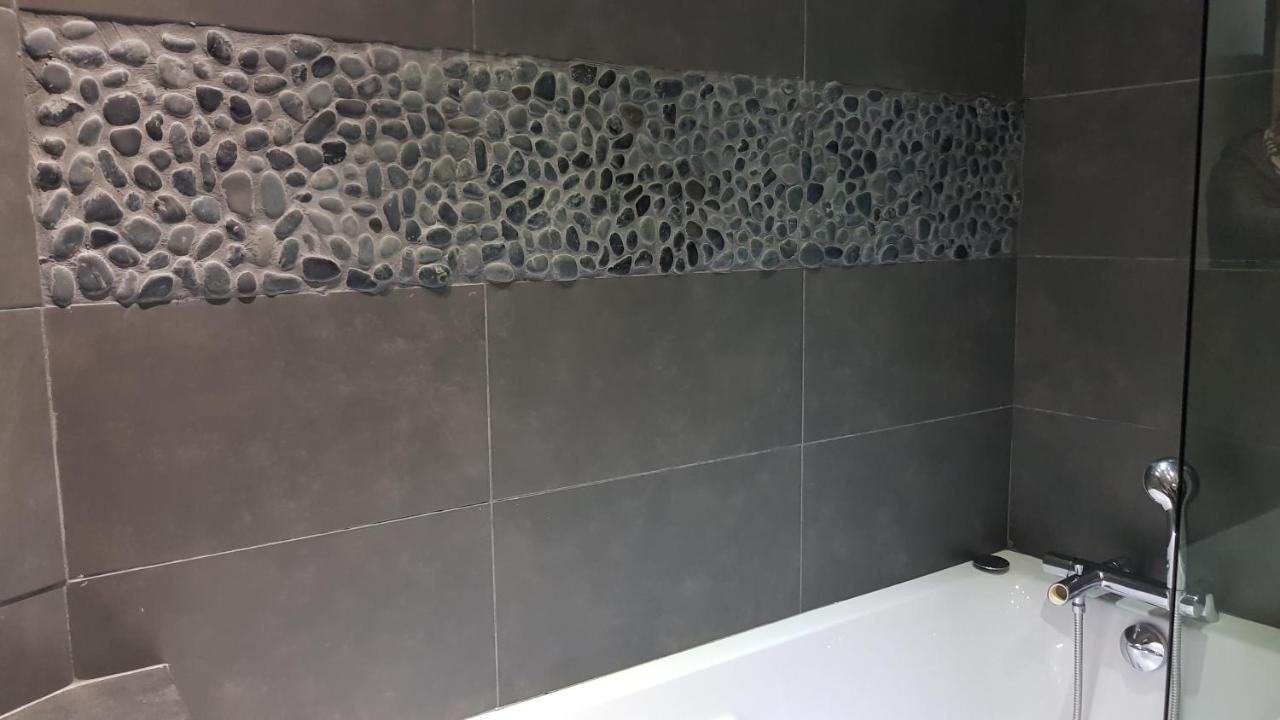 Appartement Le Saint Nazaire - Les Balcons de la Cité Carcasona Exterior foto